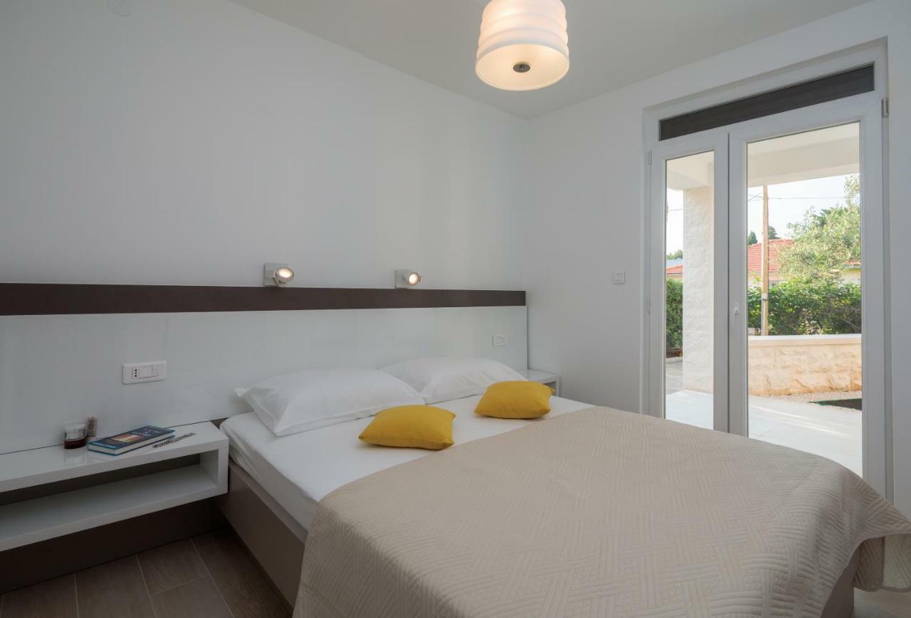 Apartmani Kos D Supetar Exterior foto