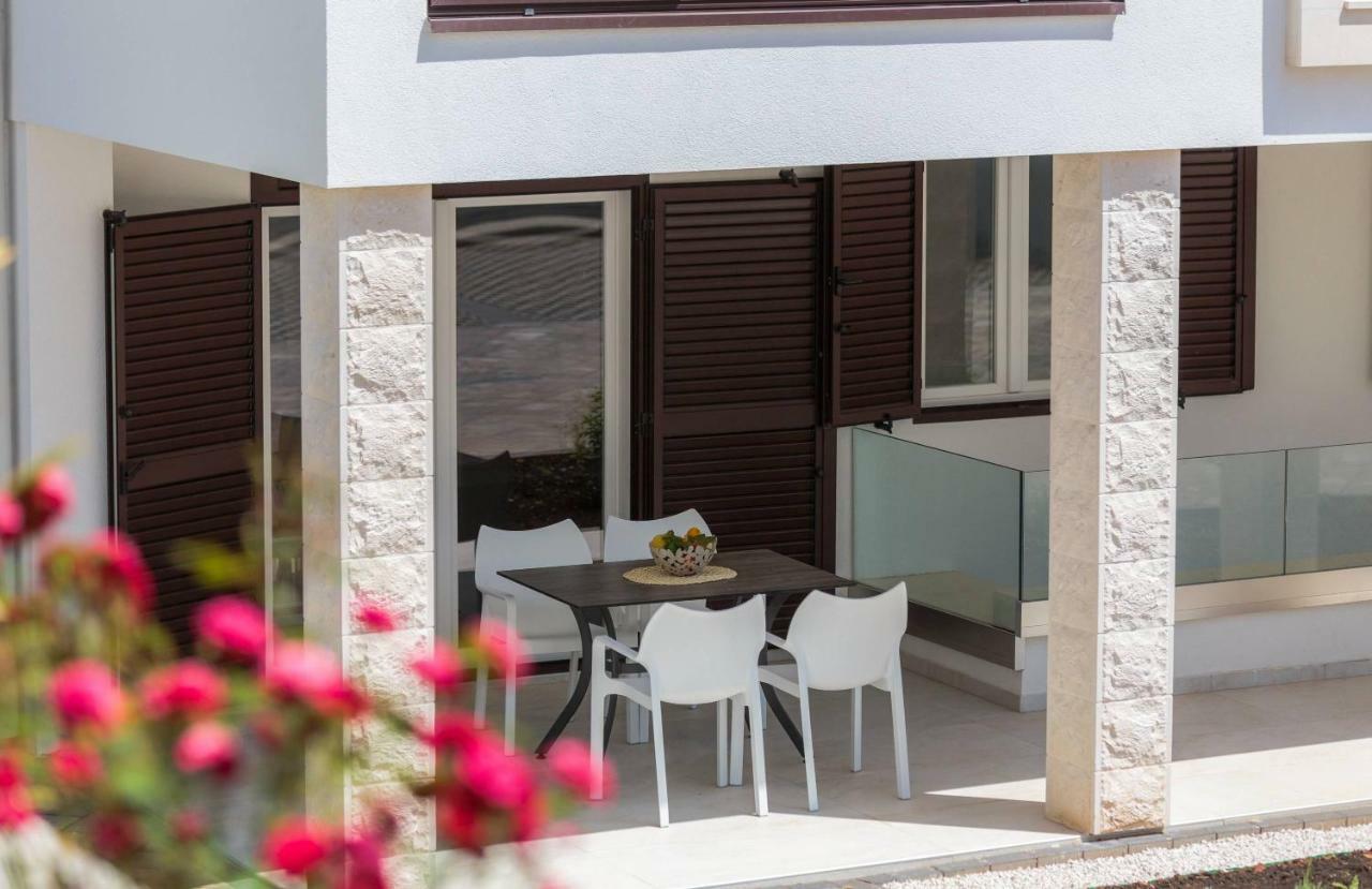 Apartmani Kos D Supetar Exterior foto