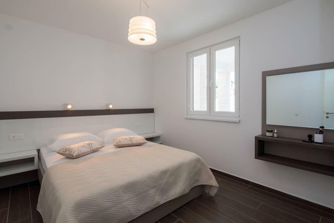 Apartmani Kos D Supetar Exterior foto